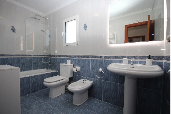 Villa in Els Poblets(Barranquets) zur Ferienvermietung, Espace de vie 110 m², Baujahr 2001, + KLIMA, Klimaanlage, Terrain 400 m², 3 Chambres &agrave; coucher, 2 Badezimmer, Pool, ref.: T-0421-15