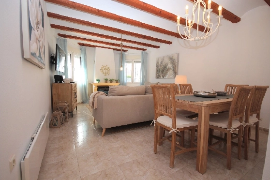 Villa in Els Poblets(Barranquets) zur Ferienvermietung, Espace de vie 110 m², Baujahr 2001, + KLIMA, Klimaanlage, Terrain 400 m², 3 Chambres &agrave; coucher, 2 Badezimmer, Pool, ref.: T-0421-5