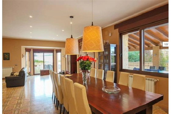 Villa in Pedreguer zu verkaufen, Espace de vie 465 m², Baujahr 2000, Zustand neuwertig, + Zentralheizung, Klimaanlage, Terrain 9200 m², 4 Chambres &agrave; coucher, 4 Badezimmer, Pool, ref.: VGC-3521-PL-9