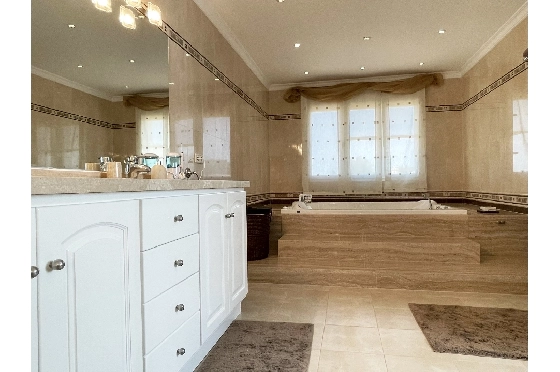 Villa in Javea zu verkaufen, Espace de vie 468 m², Klimaanlage, Terrain 2012 m², 4 Chambres &agrave; coucher, 4 Badezimmer, Pool, ref.: BS-3974722-20