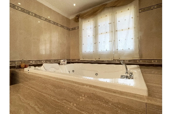 Villa in Javea zu verkaufen, Espace de vie 468 m², Klimaanlage, Terrain 2012 m², 4 Chambres &agrave; coucher, 4 Badezimmer, Pool, ref.: BS-3974722-21