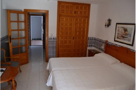Investition in Moraira zu verkaufen, 18 Chambres &agrave; coucher, 20 Badezimmer, Pool, ref.: BS-3974656-14