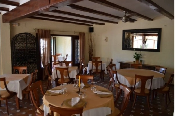 Investition in Moraira zu verkaufen, 18 Chambres &agrave; coucher, 20 Badezimmer, Pool, ref.: BS-3974656-21
