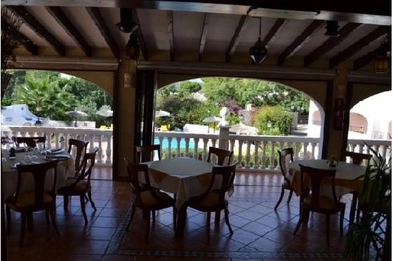 Investition in Moraira zu verkaufen, 18 Chambres &agrave; coucher, 20 Badezimmer, Pool, ref.: BS-3974656-22