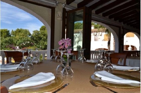 Investition in Moraira zu verkaufen, 18 Chambres &agrave; coucher, 20 Badezimmer, Pool, ref.: BS-3974656-23