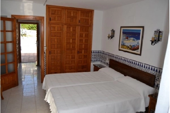 Investition in Moraira zu verkaufen, 18 Chambres &agrave; coucher, 20 Badezimmer, Pool, ref.: BS-3974656-8