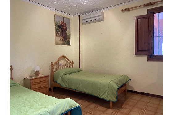 Finca in Pedreguer(Campo) zu verkaufen, Espace de vie 150 m², Baujahr 1980, Zustand gepflegt, Klimaanlage, Terrain 700 m², 4 Chambres &agrave; coucher, 2 Badezimmer, Pool, ref.: GC-0322-14