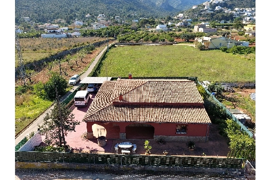 Finca in Pedreguer(Campo) zu verkaufen, Espace de vie 150 m², Baujahr 1980, Zustand gepflegt, Klimaanlage, Terrain 700 m², 4 Chambres &agrave; coucher, 2 Badezimmer, Pool, ref.: GC-0322-25