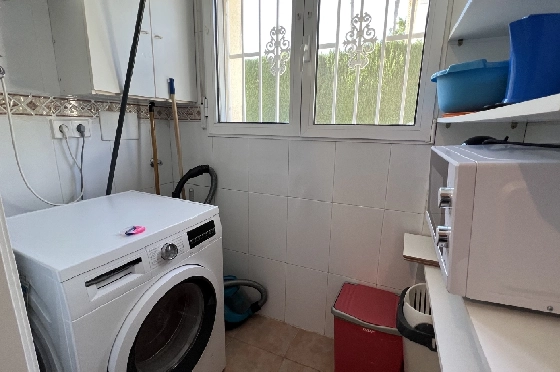 Reihenhaus in Denia(Las Marinas) zur Ferienvermietung, Espace de vie 98 m², Baujahr 2001, Zustand gepflegt, + KLIMA, Klimaanlage, 2 Chambres &agrave; coucher, 2 Badezimmer, Pool, ref.: T-0222-23