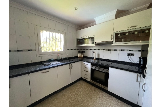 Villa in Denia(Montgo) zur Ferienvermietung, Espace de vie 220 m², Baujahr 1997, Zustand gepflegt, + Zentralheizung, Klimaanlage, Terrain 915 m², 3 Chambres &agrave; coucher, 3 Badezimmer, Pool, ref.: T-0422-16