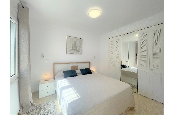 Villa in Denia(Montgo) zur Ferienvermietung, Espace de vie 220 m², Baujahr 1997, Zustand gepflegt, + Zentralheizung, Klimaanlage, Terrain 915 m², 3 Chambres &agrave; coucher, 3 Badezimmer, Pool, ref.: T-0422-18