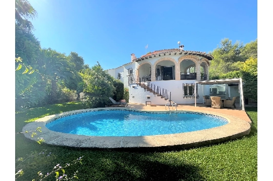 Villa in Denia(Montgo) zur Ferienvermietung, Espace de vie 220 m², Baujahr 1997, Zustand gepflegt, + Zentralheizung, Klimaanlage, Terrain 915 m², 3 Chambres &agrave; coucher, 3 Badezimmer, Pool, ref.: T-0422-4