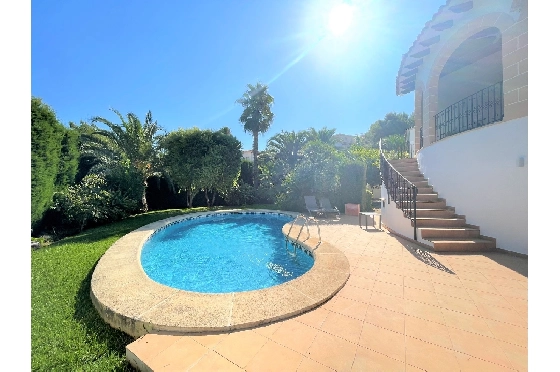 Villa in Denia(Montgo) zur Ferienvermietung, Espace de vie 220 m², Baujahr 1997, Zustand gepflegt, + Zentralheizung, Klimaanlage, Terrain 915 m², 3 Chambres &agrave; coucher, 3 Badezimmer, Pool, ref.: T-0422-6