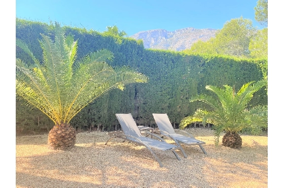 Villa in Denia(Montgo) zur Ferienvermietung, Espace de vie 220 m², Baujahr 1997, Zustand gepflegt, + Zentralheizung, Klimaanlage, Terrain 915 m², 3 Chambres &agrave; coucher, 3 Badezimmer, Pool, ref.: T-0422-7