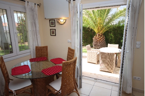 Sommerhaus in Denia  zur Ferienvermietung, Zustand gepflegt, + Zentralheizung, Klimaanlage, 2 Chambres &agrave; coucher, 1 Badezimmer, ref.: V-0722-4