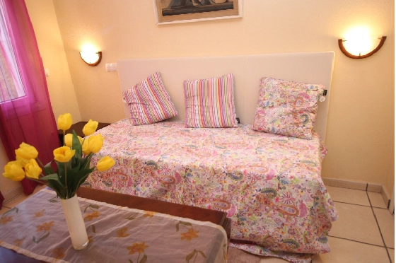 Sommerhaus in Denia  zur Ferienvermietung, Zustand gepflegt, + Zentralheizung, Klimaanlage, 2 Chambres &agrave; coucher, 1 Badezimmer, ref.: V-0722-6