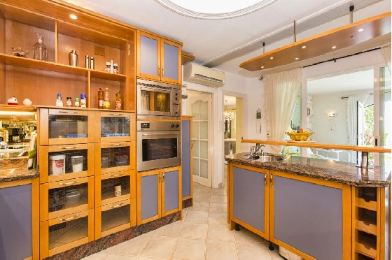 Villa in Benissa zu verkaufen, Espace de vie 700 m², Baujahr 1975, + Zentralheizung, Klimaanlage, Terrain 7096 m², 7 Chambres &agrave; coucher, 4 Badezimmer, Pool, ref.: BI-BE.H-861-18