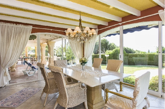 Villa in Benissa zu verkaufen, Espace de vie 700 m², Baujahr 1975, + Zentralheizung, Klimaanlage, Terrain 7096 m², 7 Chambres &agrave; coucher, 4 Badezimmer, Pool, ref.: BI-BE.H-861-22