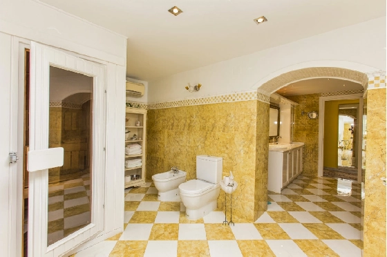 Villa in Benissa zu verkaufen, Espace de vie 700 m², Baujahr 1975, + Zentralheizung, Klimaanlage, Terrain 7096 m², 7 Chambres &agrave; coucher, 4 Badezimmer, Pool, ref.: BI-BE.H-861-36