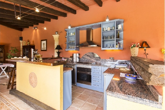 Villa in Benissa zu verkaufen, Espace de vie 700 m², Baujahr 1975, + Zentralheizung, Klimaanlage, Terrain 7096 m², 7 Chambres &agrave; coucher, 4 Badezimmer, Pool, ref.: BI-BE.H-861-46