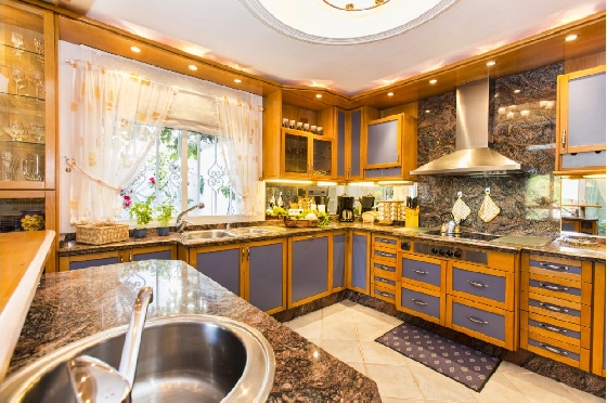 Villa in Benissa zu verkaufen, Espace de vie 700 m², Baujahr 1975, + Zentralheizung, Klimaanlage, Terrain 7096 m², 7 Chambres &agrave; coucher, 4 Badezimmer, Pool, ref.: BI-BE.H-861-5