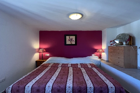 Villa in Pedreguer(Monte Solana) zu verkaufen, Espace de vie 239 m², Baujahr 2005, + KLIMA, Klimaanlage, Terrain 873 m², 3 Chambres &agrave; coucher, 3 Badezimmer, Pool, ref.: SB-2222-11
