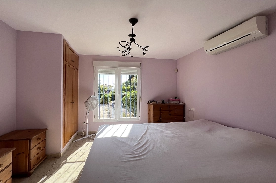 Villa in Pedreguer(Monte Solana) zu verkaufen, Espace de vie 239 m², Baujahr 2005, + KLIMA, Klimaanlage, Terrain 873 m², 3 Chambres &agrave; coucher, 3 Badezimmer, Pool, ref.: SB-2222-12
