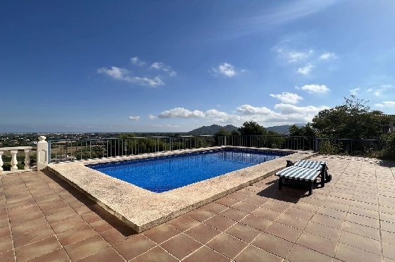 Villa in Pedreguer(Monte Solana) zu verkaufen, Espace de vie 239 m², Baujahr 2005, + KLIMA, Klimaanlage, Terrain 873 m², 3 Chambres &agrave; coucher, 3 Badezimmer, Pool, ref.: SB-2222-25