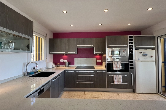 Villa in Pedreguer(Monte Solana) zu verkaufen, Espace de vie 239 m², Baujahr 2005, + KLIMA, Klimaanlage, Terrain 873 m², 3 Chambres &agrave; coucher, 3 Badezimmer, Pool, ref.: SB-2222-8