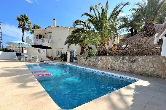 Villa in Denia(Les Galeretes) zur Ferienvermietung, Espace de vie 215 m², Baujahr 1980, Zustand gepflegt, + Zentralheizung, Klimaanlage, Terrain 800 m², 3 Chambres &agrave; coucher, 2 Badezimmer, Pool, ref.: T-0822-1