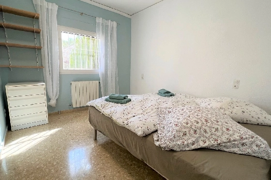 Villa in Denia(Les Galeretes) zur Ferienvermietung, Espace de vie 215 m², Baujahr 1980, Zustand gepflegt, + Zentralheizung, Klimaanlage, Terrain 800 m², 3 Chambres &agrave; coucher, 2 Badezimmer, Pool, ref.: T-0822-16