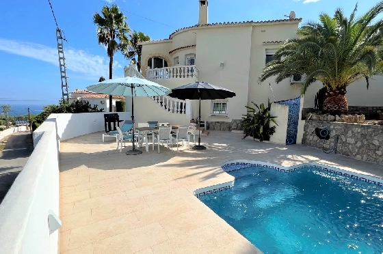 Villa in Denia(Les Galeretes) zur Ferienvermietung, Espace de vie 215 m², Baujahr 1980, Zustand gepflegt, + Zentralheizung, Klimaanlage, Terrain 800 m², 3 Chambres &agrave; coucher, 2 Badezimmer, Pool, ref.: T-0822-2