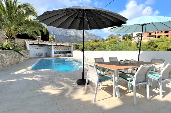 Villa in Denia(Les Galeretes) zur Ferienvermietung, Espace de vie 215 m², Baujahr 1980, Zustand gepflegt, + Zentralheizung, Klimaanlage, Terrain 800 m², 3 Chambres &agrave; coucher, 2 Badezimmer, Pool, ref.: T-0822-3