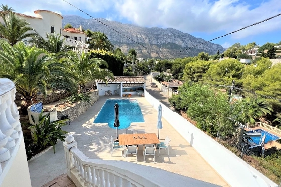 Villa in Denia(Les Galeretes) zur Ferienvermietung, Espace de vie 215 m², Baujahr 1980, Zustand gepflegt, + Zentralheizung, Klimaanlage, Terrain 800 m², 3 Chambres &agrave; coucher, 2 Badezimmer, Pool, ref.: T-0822-7