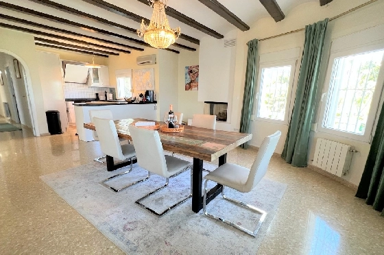 Villa in Denia(Les Galeretes) zur Ferienvermietung, Espace de vie 215 m², Baujahr 1980, Zustand gepflegt, + Zentralheizung, Klimaanlage, Terrain 800 m², 3 Chambres &agrave; coucher, 2 Badezimmer, Pool, ref.: T-0822-9