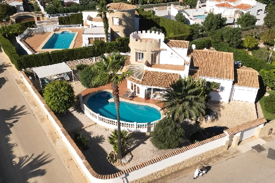 Villa in Javea zu verkaufen, Espace de vie 180 m², Baujahr 1991, Zustand gepflegt, + Zentralheizung, Klimaanlage, Terrain 1013 m², 3 Chambres &agrave; coucher, 2 Badezimmer, Pool, ref.: AS-4222-1