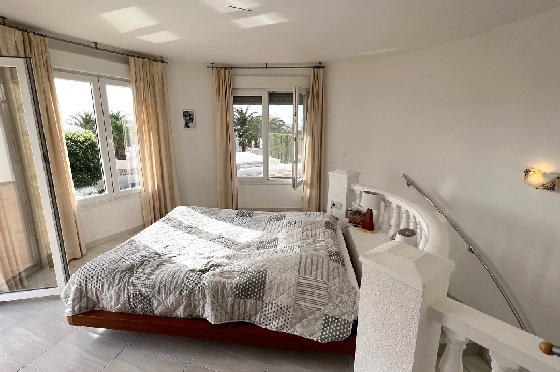 Villa in Javea zu verkaufen, Espace de vie 180 m², Baujahr 1991, Zustand gepflegt, + Zentralheizung, Klimaanlage, Terrain 1013 m², 3 Chambres &agrave; coucher, 2 Badezimmer, Pool, ref.: AS-4222-20