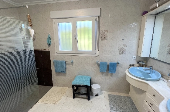 Villa in Javea zu verkaufen, Espace de vie 180 m², Baujahr 1991, Zustand gepflegt, + Zentralheizung, Klimaanlage, Terrain 1013 m², 3 Chambres &agrave; coucher, 2 Badezimmer, Pool, ref.: AS-4222-22