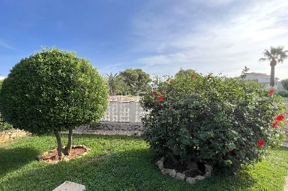 Villa in Javea zu verkaufen, Espace de vie 180 m², Baujahr 1991, Zustand gepflegt, + Zentralheizung, Klimaanlage, Terrain 1013 m², 3 Chambres &agrave; coucher, 2 Badezimmer, Pool, ref.: AS-4222-29