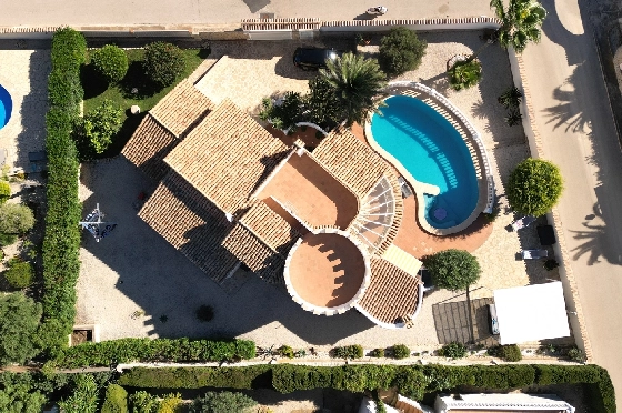 Villa in Javea zu verkaufen, Espace de vie 180 m², Baujahr 1991, Zustand gepflegt, + Zentralheizung, Klimaanlage, Terrain 1013 m², 3 Chambres &agrave; coucher, 2 Badezimmer, Pool, ref.: AS-4222-32