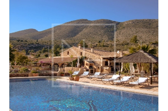Villa in Benissa zu verkaufen, Espace de vie 600 m², Baujahr 1900, Klimaanlage, Terrain 25000 m², 8 Chambres &agrave; coucher, 9 Badezimmer, Pool, ref.: NL-NLD1401-1
