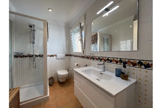 Villa in Denia zur Ferienvermietung, Espace de vie 133 m², Baujahr 1999, Zustand gepflegt, + Fussbodenheizung, Klimaanlage, Terrain 585 m², 3 Chambres &agrave; coucher, 3 Badezimmer, Pool, ref.: T-1023-16