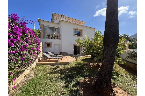 Villa in Denia zur Ferienvermietung, Espace de vie 133 m², Baujahr 1999, Zustand gepflegt, + Fussbodenheizung, Klimaanlage, Terrain 585 m², 3 Chambres &agrave; coucher, 3 Badezimmer, Pool, ref.: T-1023-18