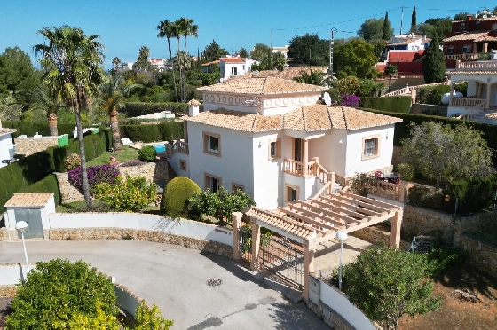 Villa in Denia zur Ferienvermietung, Espace de vie 133 m², Baujahr 1999, Zustand gepflegt, + Fussbodenheizung, Klimaanlage, Terrain 585 m², 3 Chambres &agrave; coucher, 3 Badezimmer, Pool, ref.: T-1023-24