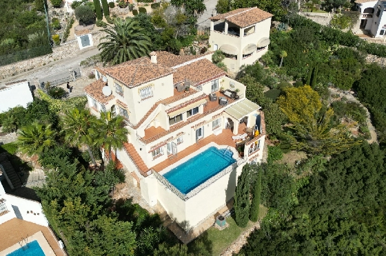 Villa in Pego-Monte Pego zu verkaufen, Espace de vie 250 m², Baujahr 2004, Zustand gepflegt, + Zentralheizung, Klimaanlage, Terrain 2600 m², 5 Chambres &agrave; coucher, 3 Badezimmer, Pool, ref.: SB-1823-1