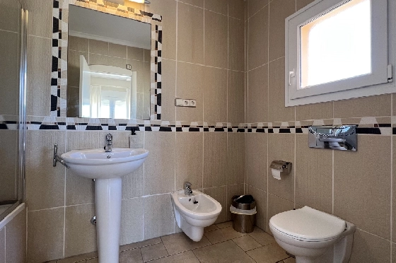 Villa in Javea zu verkaufen, Espace de vie 152 m², Baujahr 2009, + Fussbodenheizung, Klimaanlage, Terrain 1000 m², 3 Chambres &agrave; coucher, 3 Badezimmer, Pool, ref.: SB-1523-14