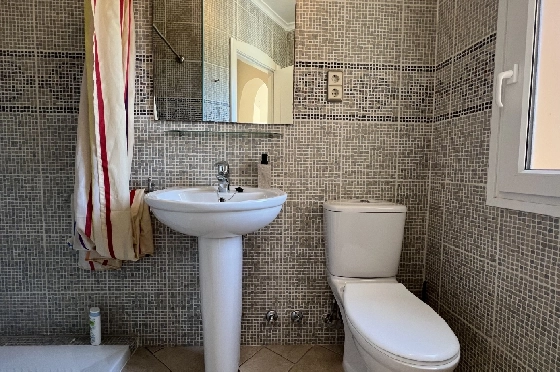 Villa in Javea zu verkaufen, Espace de vie 152 m², Baujahr 2009, + Fussbodenheizung, Klimaanlage, Terrain 1000 m², 3 Chambres &agrave; coucher, 3 Badezimmer, Pool, ref.: SB-1523-15