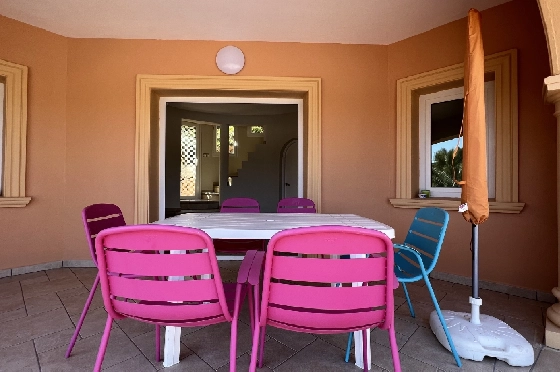 Villa in Javea zu verkaufen, Espace de vie 152 m², Baujahr 2009, + Fussbodenheizung, Klimaanlage, Terrain 1000 m², 3 Chambres &agrave; coucher, 3 Badezimmer, Pool, ref.: SB-1523-16