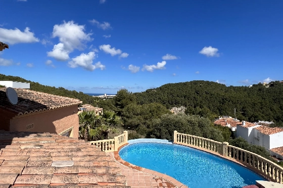 Villa in Javea zu verkaufen, Espace de vie 152 m², Baujahr 2009, + Fussbodenheizung, Klimaanlage, Terrain 1000 m², 3 Chambres &agrave; coucher, 3 Badezimmer, Pool, ref.: SB-1523-23