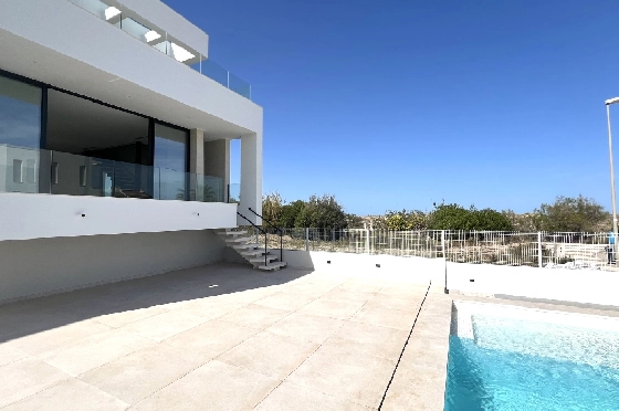 Villa in Oliva zu verkaufen, Espace de vie 173 m², Baujahr 2023, Zustand Erstbezug, + Fussbodenheizung, Klimaanlage, Terrain 350 m², 3 Chambres &agrave; coucher, 4 Badezimmer, Pool, ref.: AS-1623-3